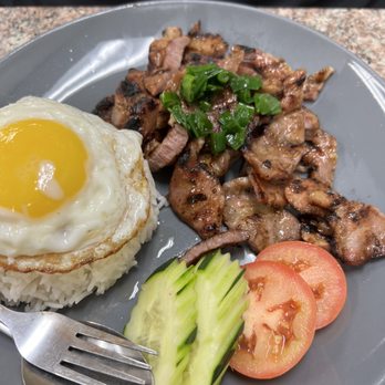 Cơm Sườn Nướng Đặc Biệt