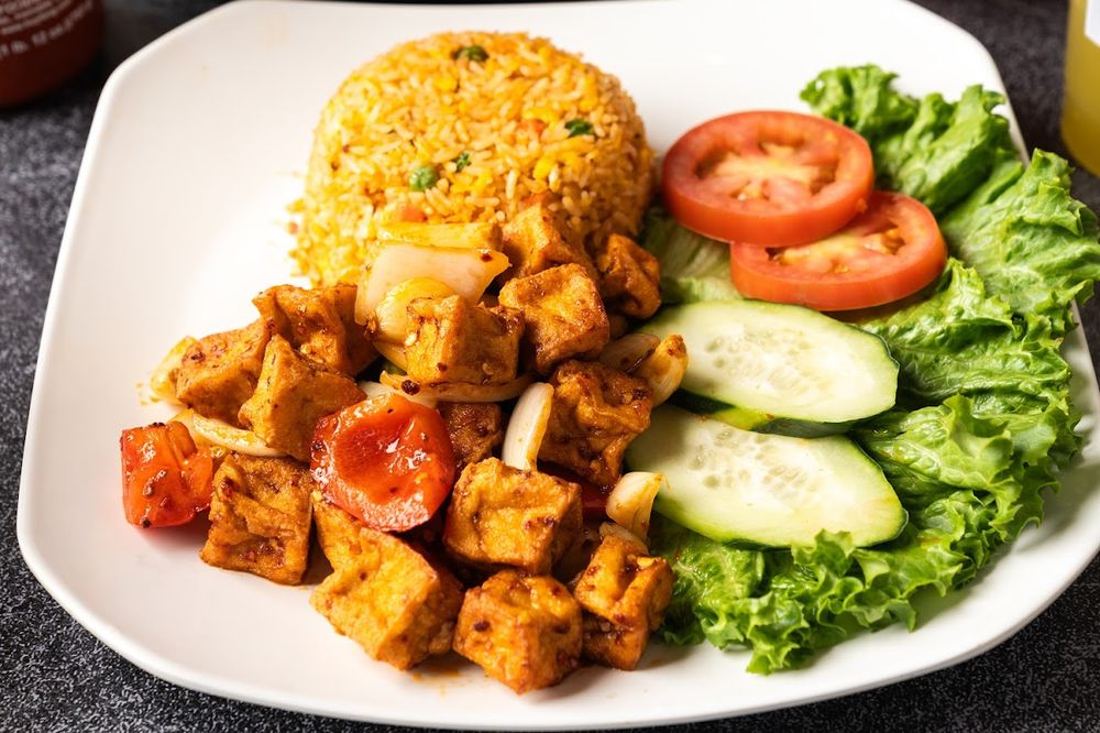 Cơm Đậu Hủ Lúc Lắc