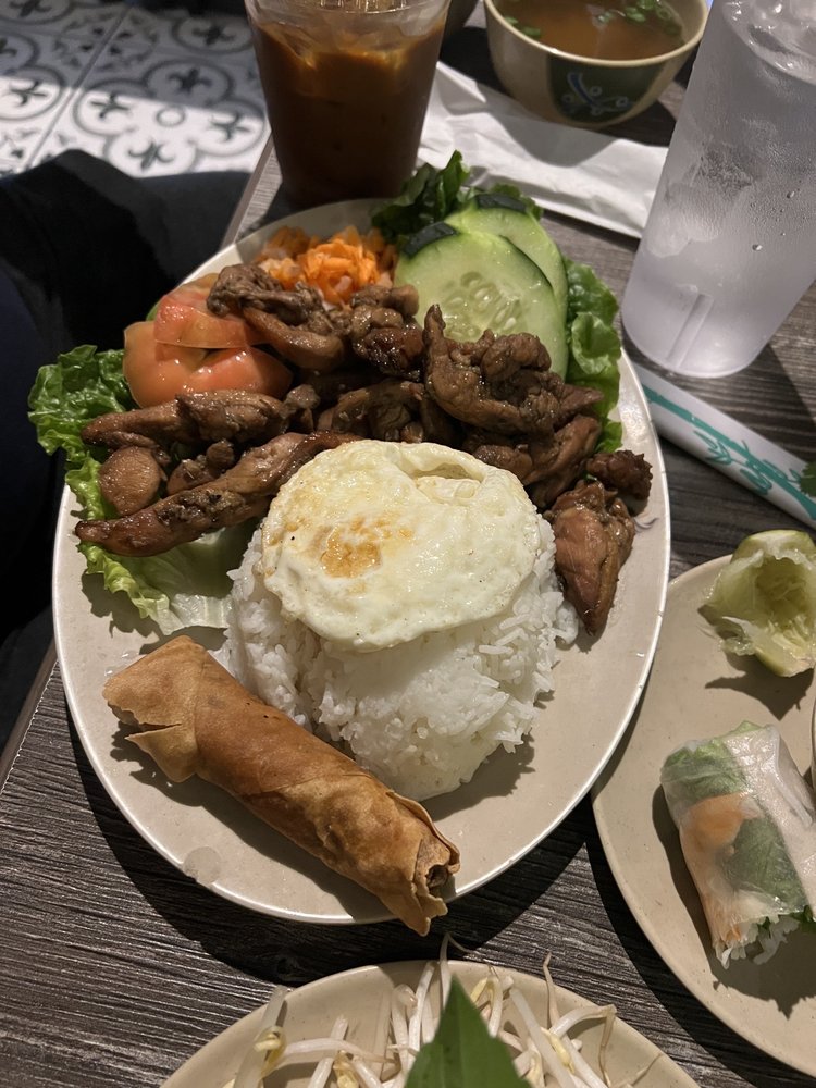 Cơm Sườn Nướng Sã