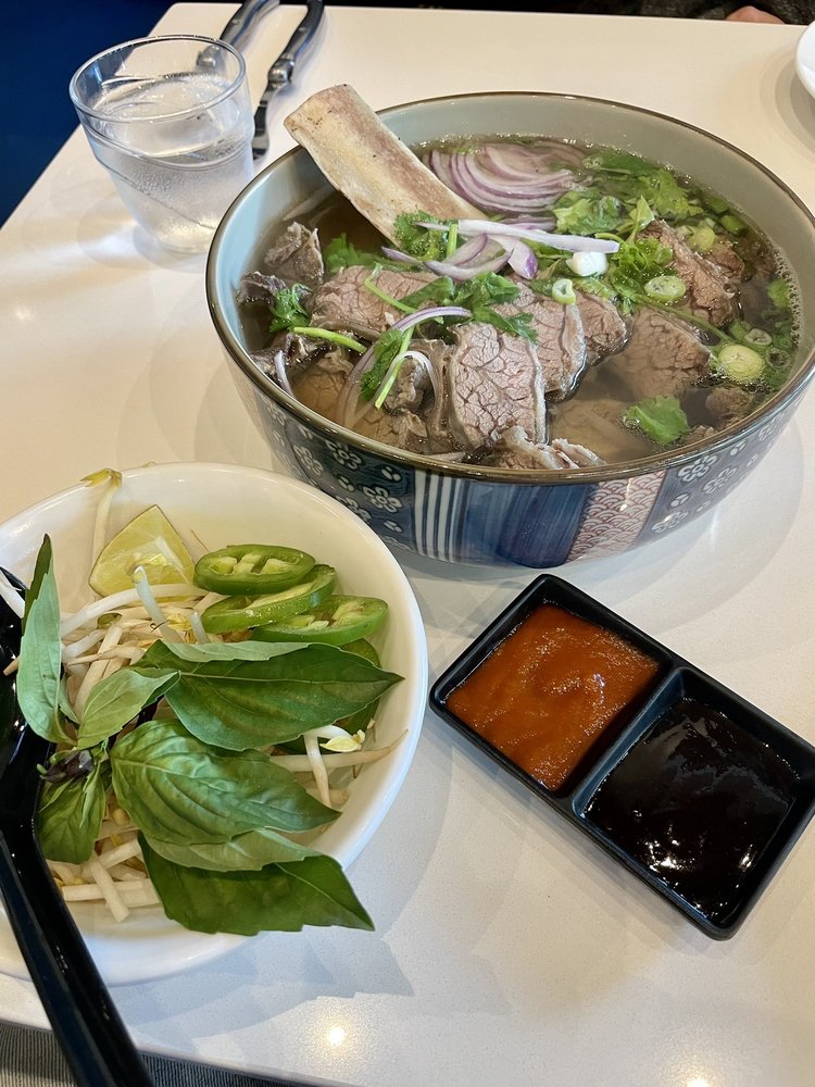 Phở Sườn Bò/ Short ribs Pho