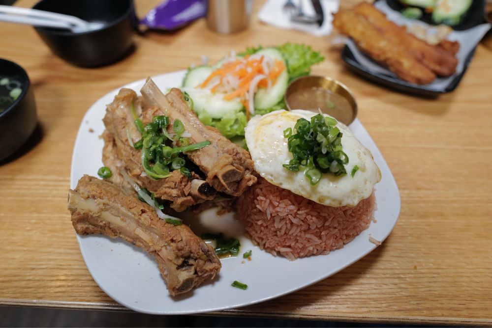 Cơm Sườn Nướng Ốp La