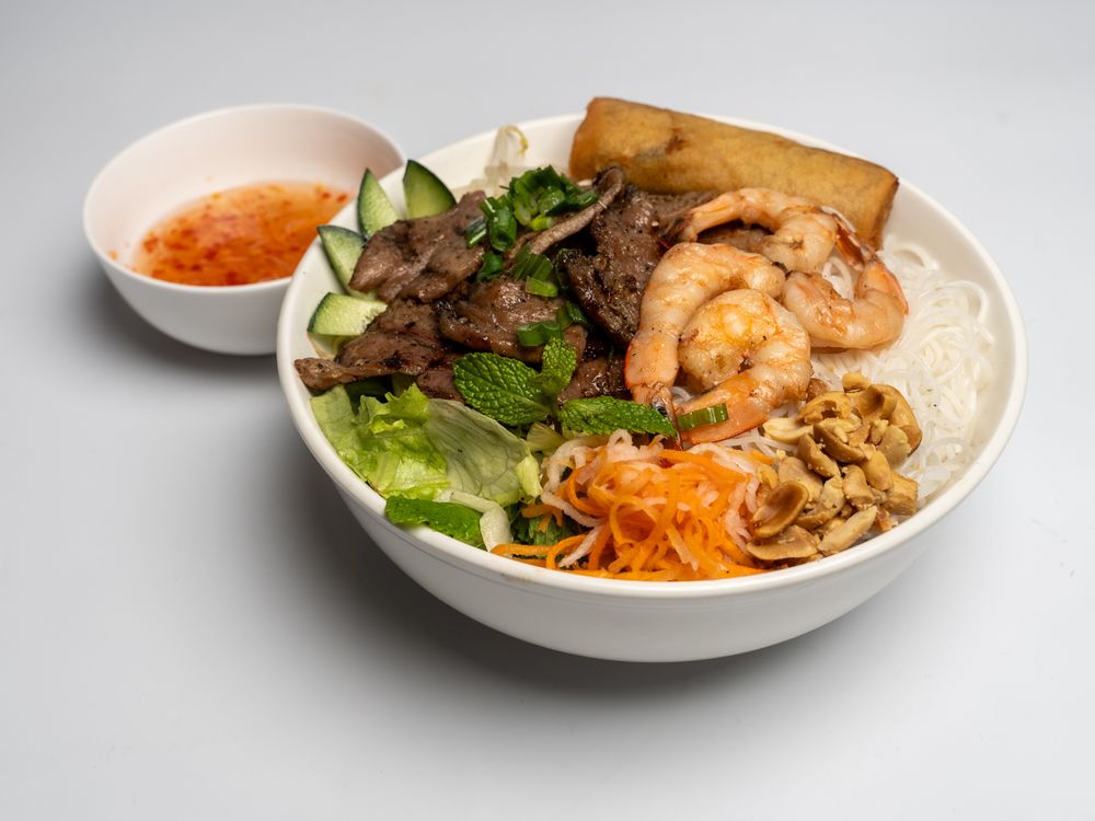 Bún Tôm Thịt Nướng