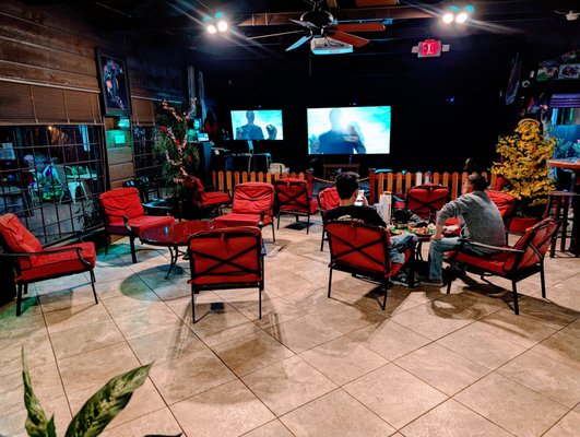 San Vuon Restaurant & Cafe