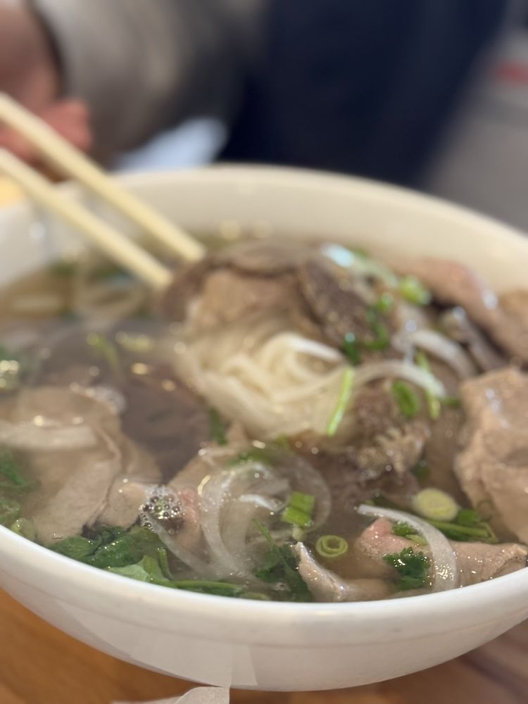 Pho Hoang