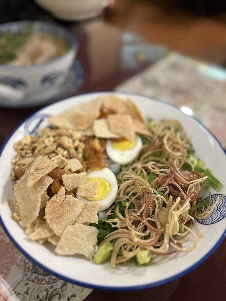 Truong Tien Restaurant