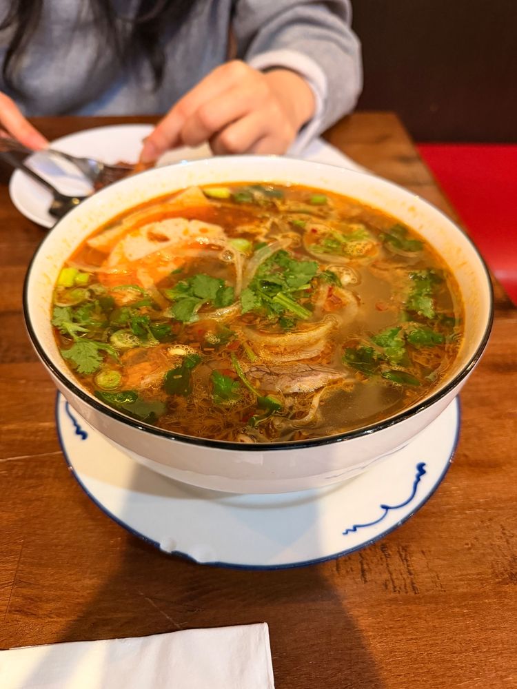 Hên Vietnamese Restaurant