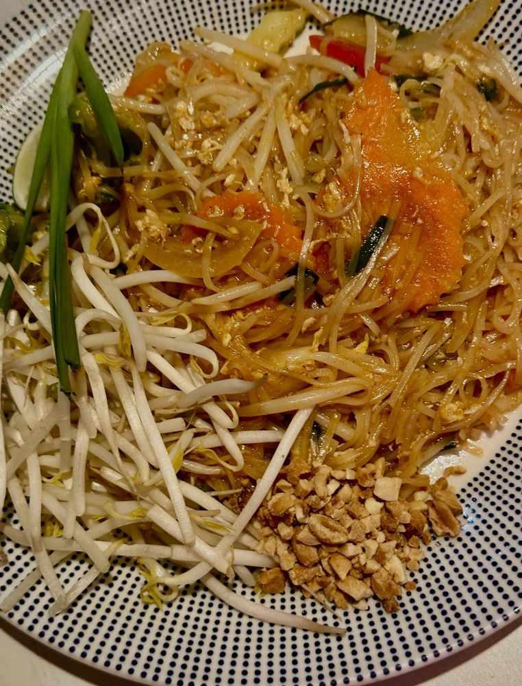 Mae Asian Eatery