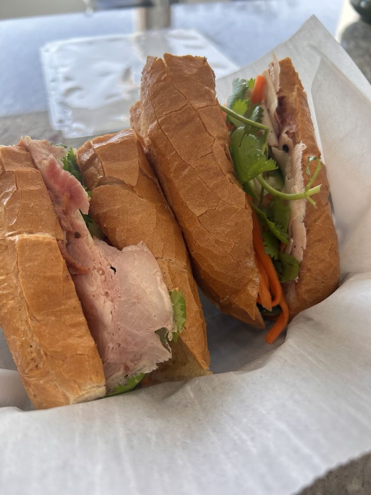 The Banh Mi Place