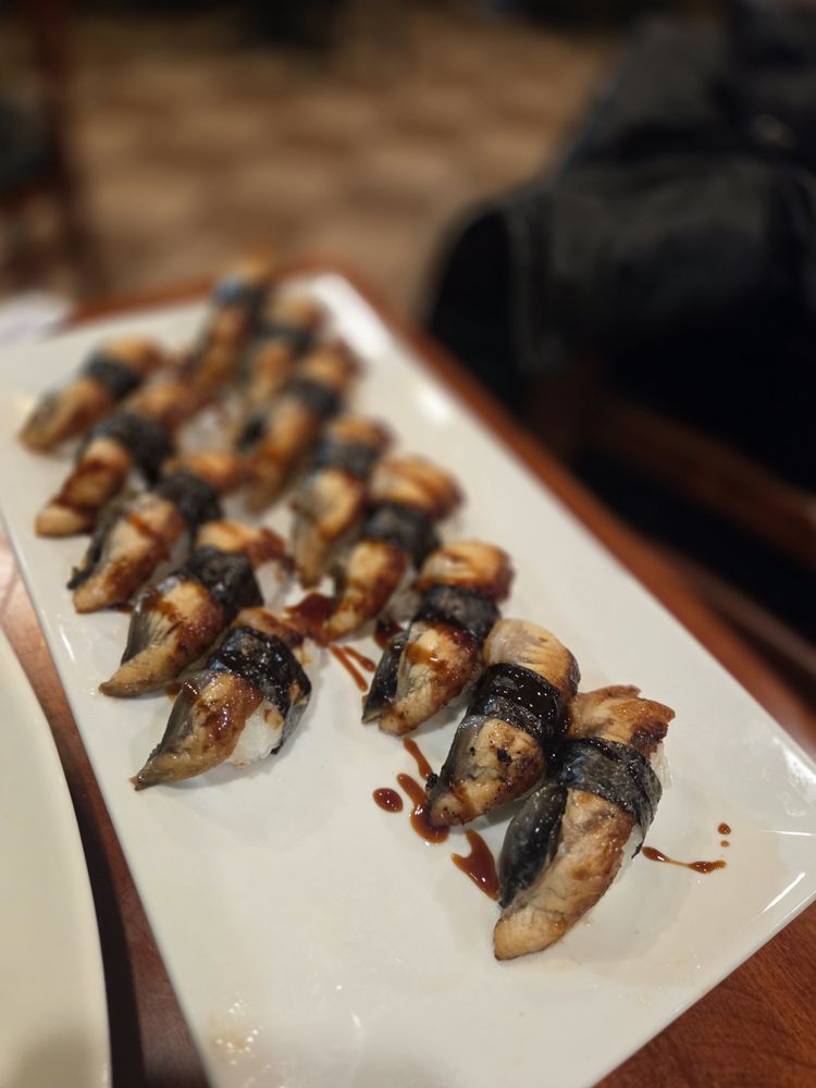 Umami Sushi Bar & Pho