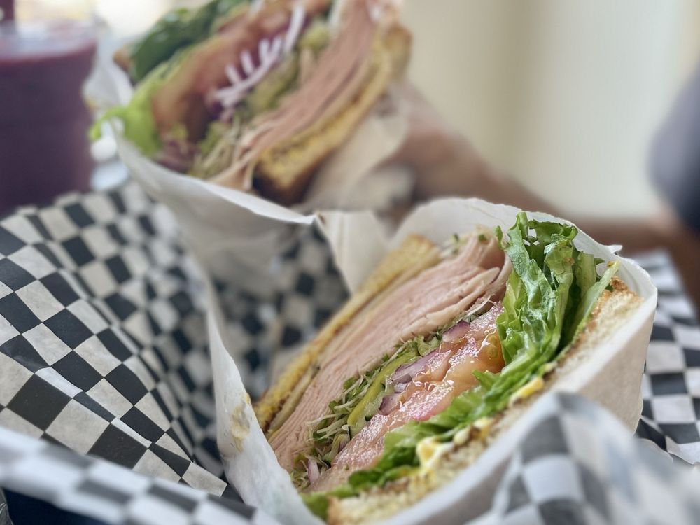 Nom Pang Sandwiches & More