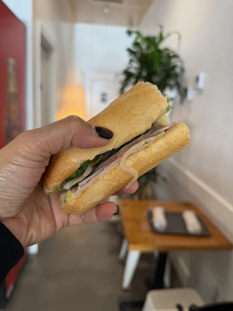 Mama Mai Vietnamese Café