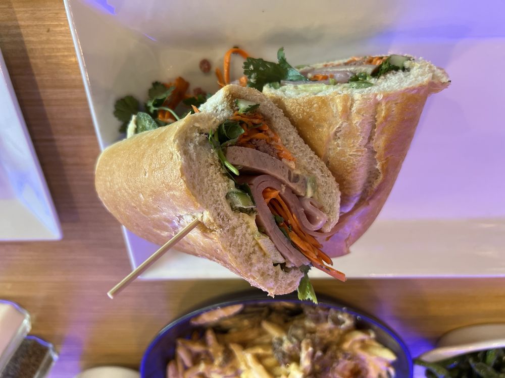 Rivière Modern Banh Mi