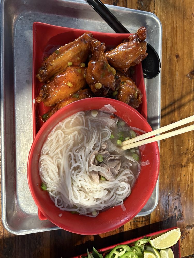 Pho King Wing