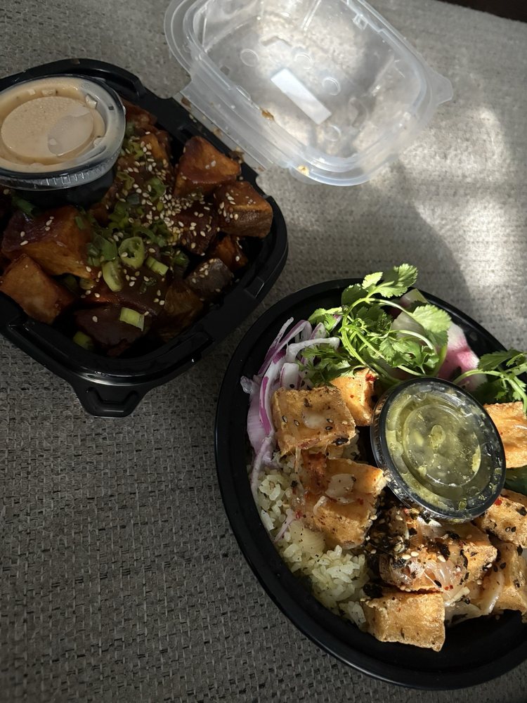 Crispy Szechuan Tofu Bowl