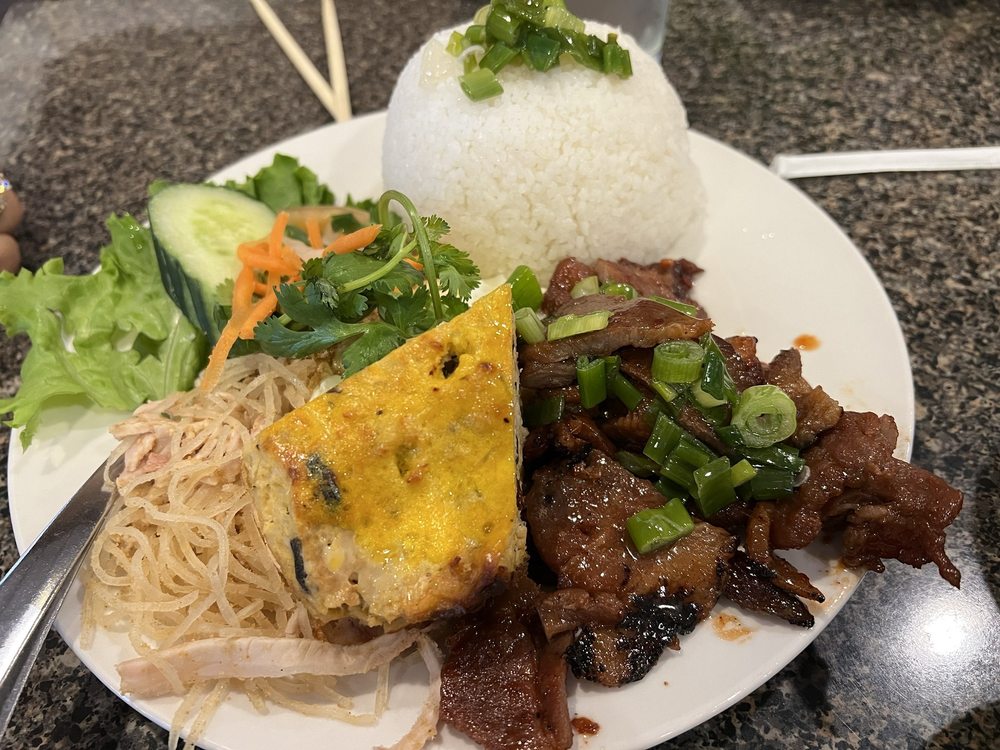 Bun Thit Nuong Cha Gio