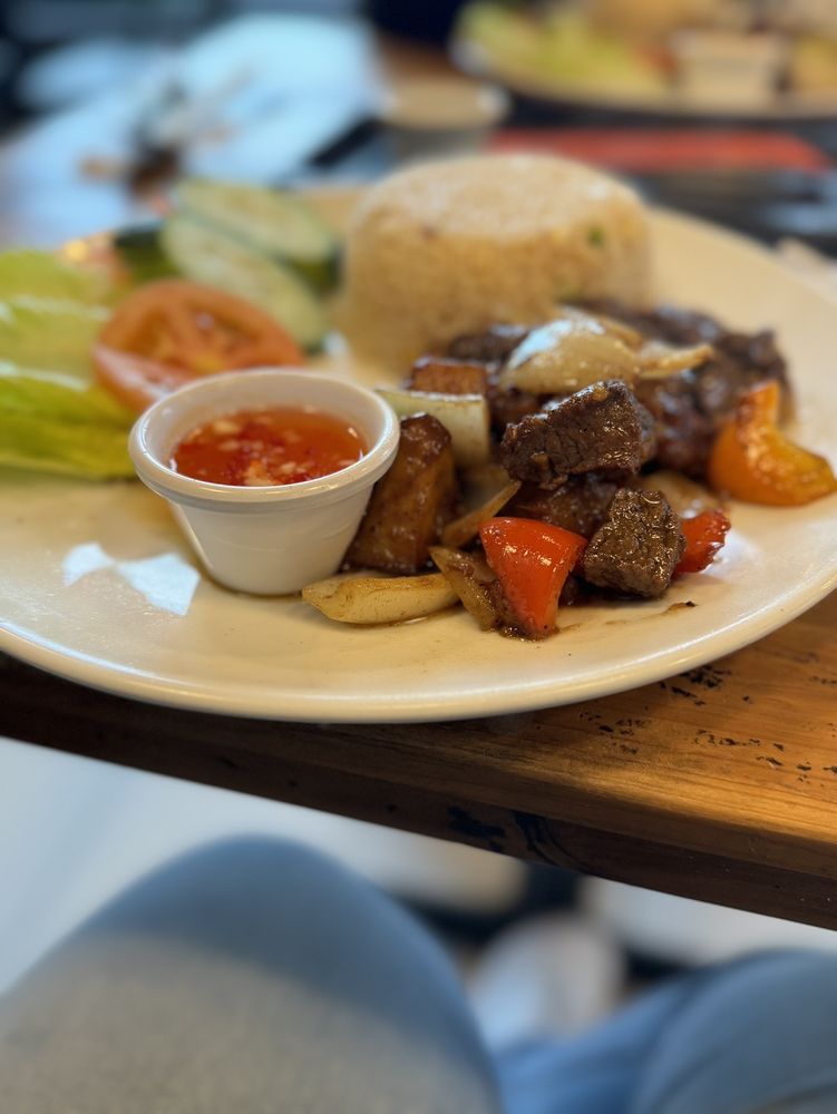 Shaken Beef - Com Bo Luc Lac