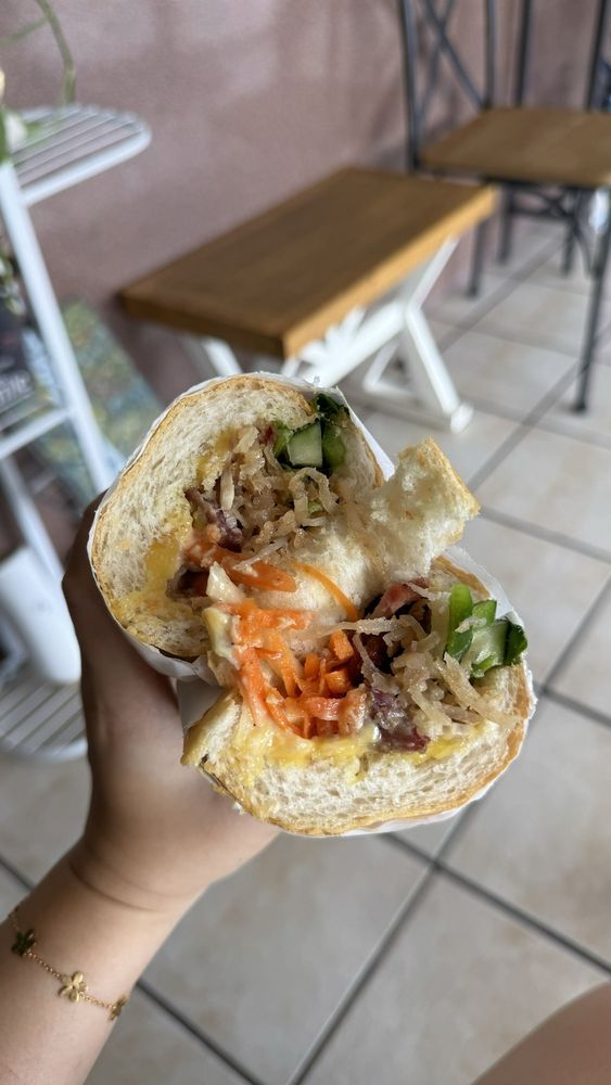 Shredded Pork Sandwich