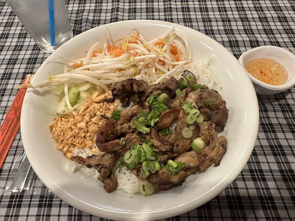 Grilled Pork Vermicelli Bowl