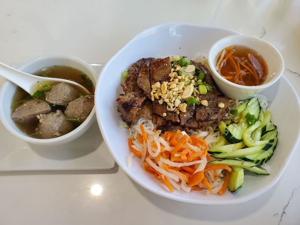 Grilled Beef Zucchini Noodle Vermicelli