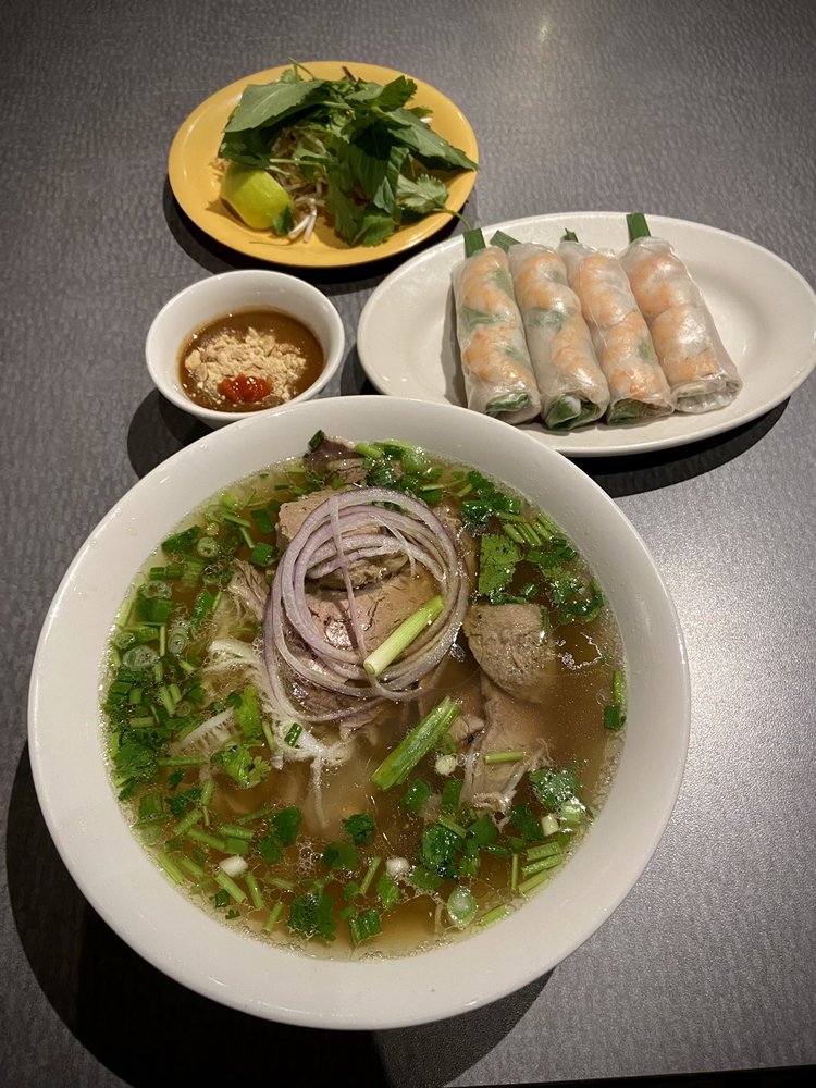 Pho Dac Biet Pasteur