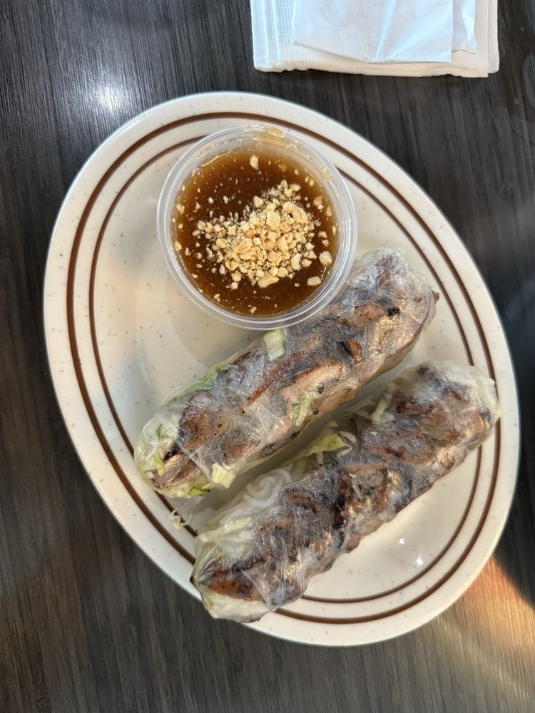 6. Spring Rolls | Goi Cuon