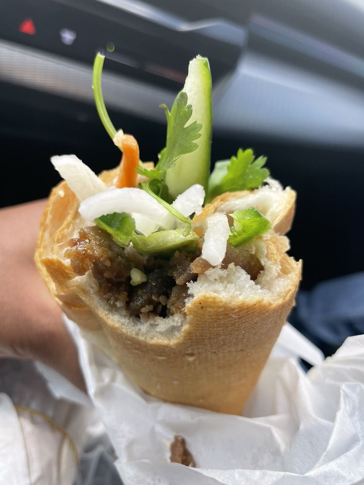 Bánh Mì Thịt Nướng / Grilled Pork