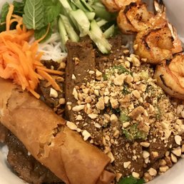 Shrimppaste Vermicelli Bowl