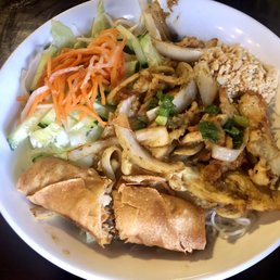 Lemongrass Chicken Noodles