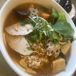 Canh Bun Noodle Soup