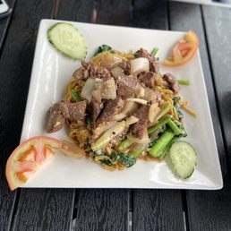 House Special Garlic Noodles