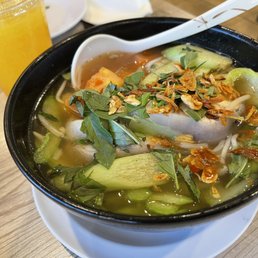 Canh Chua Cá or Tôm