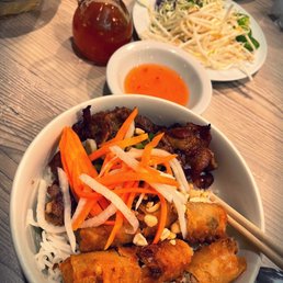 Bún Chả Giò