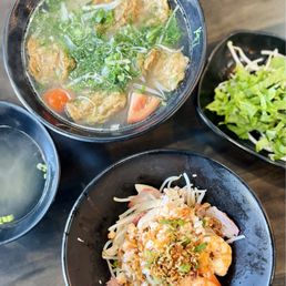 Bún Chả Cá Thì Là