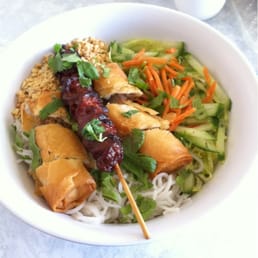 Tofu Curry Soft Noodle Bowl