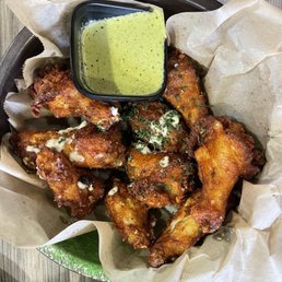 Garlic Chicken Wings