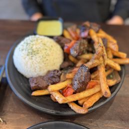 Lomo Saltado