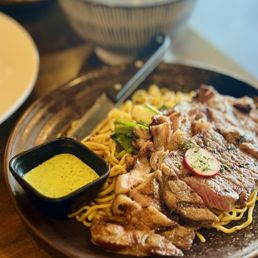 Rib Eye Garlic Noodles