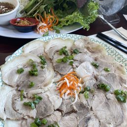 Thit Heo Hap Cuon Banh Trang