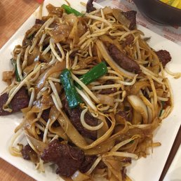 Pan Stir Fried Rice Noodle W/ Beef - Pho Ap Chao Bo