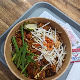 Crispy Pork Pad Thai