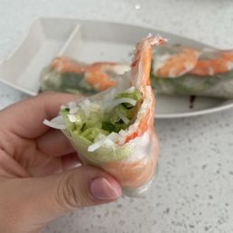 Spring Rolls (2 Rolls)/ Gỏi Cuốn