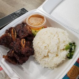 Grilled Beef Ribs & Steamed Rice/ Cơm Sườn Bò Nướng