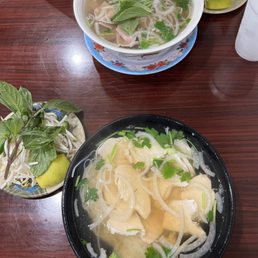 Pho Chicken Breast/ Phở Gà Ức