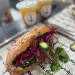 Bahn Mi Autocorrects