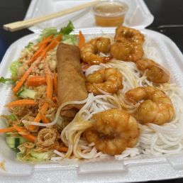 Grilled Shrimp Salad