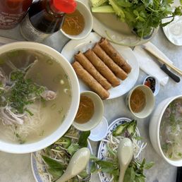 Pho Tai