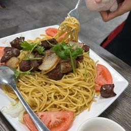 Shaken Beef Garlic Noodles