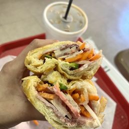 Banh Mi Dac Biet