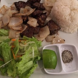 Com Bo Luc Lac - Shaken Beef