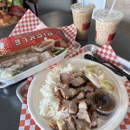 Gi Cun Heo Quay/ Pork Belly Spring Roll